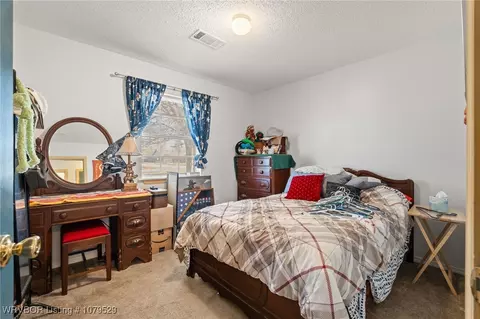 Bedroom - 715 Cherry St, Waldron, AR 72958 photo 5 of 6
