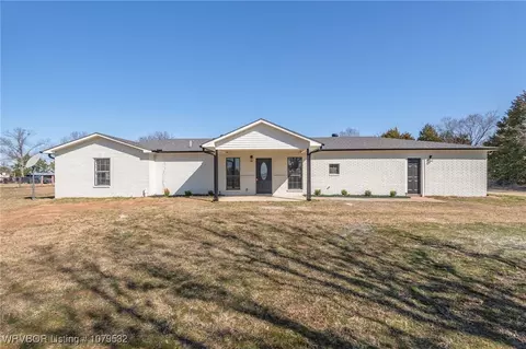 474139 E 1050 Rd, Muldrow, OK 74948