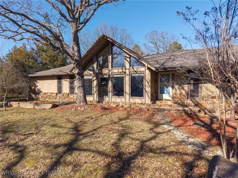 10208 Lucian Wood Rd, Cedarville, AR 72932
