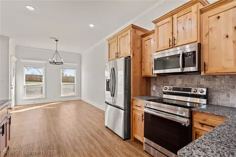 937 Point Royal Loop, Charleston, AR 72933 photo 8