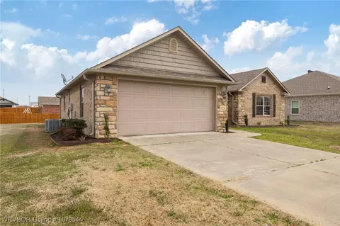 117 Lavender Ln, Alma, AR 72921 photo 4