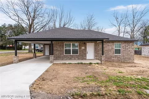 801 S Ada St, Muldrow, OK 74948