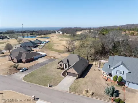 905 Eagle Crest Dr, Alma, AR 72921 photo 4
