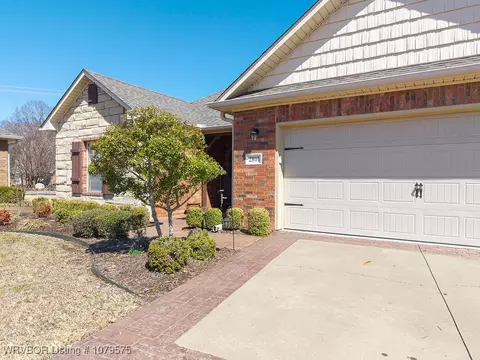 2801 Brighton Ct, Fort Smith, AR 72903 photo 2