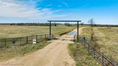20511 S 610 Rd, Stilwell, OK 74960