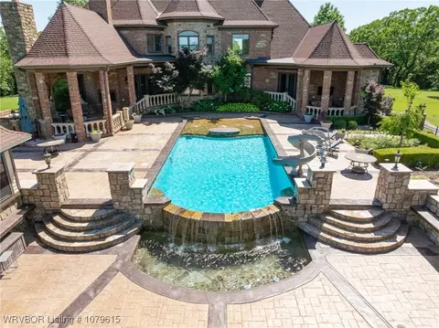 Exterior - 12034 Ridgefield Dr, Fort Smith, AR 72916 photo 8 of 11