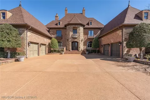 Exterior - 12034 Ridgefield Dr, Fort Smith, AR 72916 photo 4 of 11