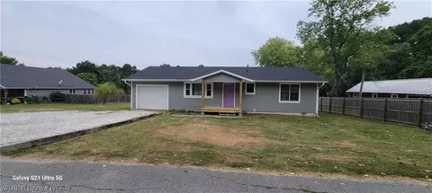 418 Shadow Dr, Fayetteville, AR 72701