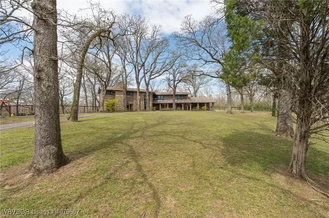 4 Berry Hill Rd, Fort Smith, AR 72903 photo 3