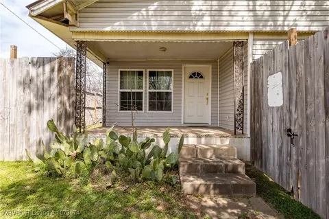 2301 Birnie Ave, Fort Smith, AR 72904 photo 1