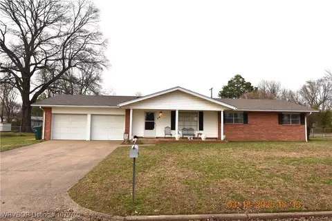 701 Ida Ave, Sallisaw, OK 74955