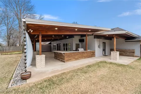 Exterior - 12200 Stonechase Dr, Fort Smith, AR 72916 photo 3 of 7