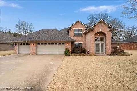 Exterior - 12200 Stonechase Dr, Fort Smith, AR 72916 photo 6 of 7