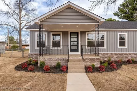 Exterior - 1100 B St, Barling, AR 72923 photo 5 of 5
