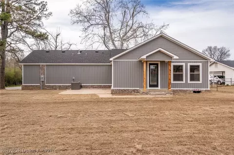 Exterior - 1100 B St, Barling, AR 72923 photo 4 of 5