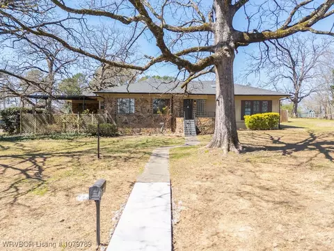 1421 49th St, Fort Smith, AR 72904