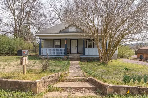 Exterior - 519 S 10th St, Paris, AR 72855 photo 4 of 6