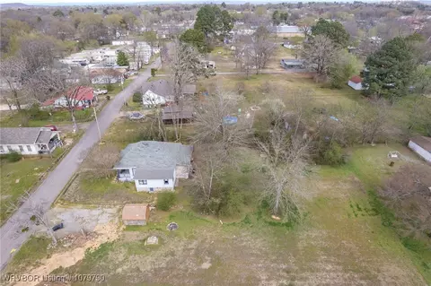 View/Area - 519 S 10th St, Paris, AR 72855 photo 2 of 14