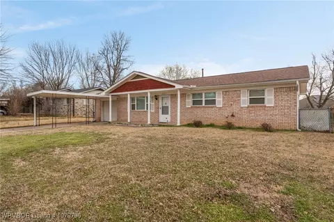 8105 S 22nd Ter, Fort Smith, AR 72908 photo 2
