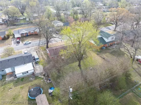 View/Area - 8012 Holly Ave, Fort Smith, AR 72908 photo 5 of 13