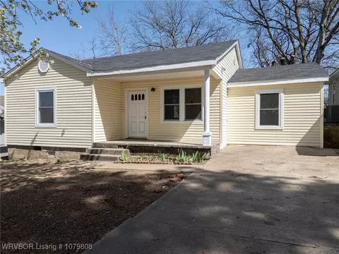 Exterior - 1423 S 12th St, Fort Smith, AR 72901 photo 5 of 5