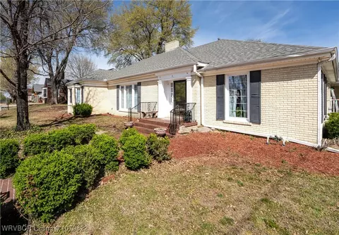 Exterior - 923 S 25th St, Fort Smith, AR 72901 photo 2 of 3