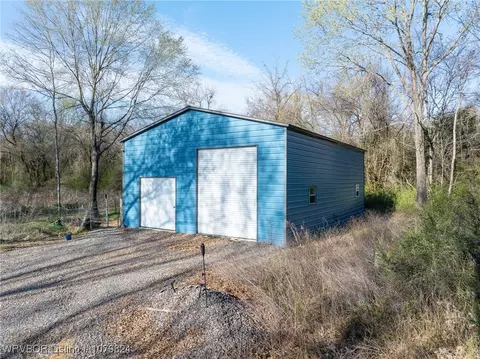 17370 Harper Rd, Spiro, OK 74959