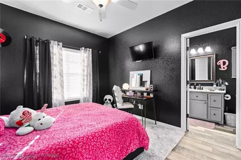 Bedroom - 202 Rose Dr, Pocola, OK 74902 photo 3 of 5