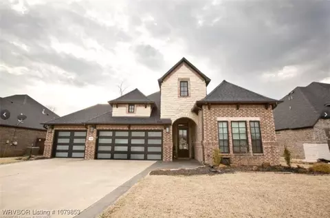 7020 Stonebrook Dr, Fort Smith, AR 72916