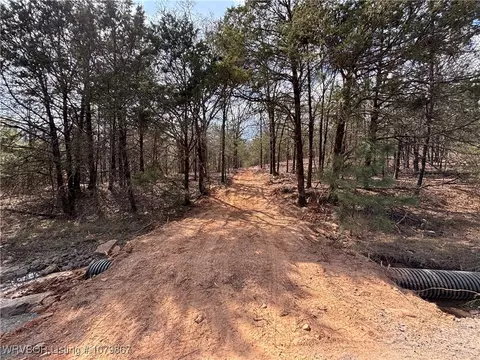 11125 Revis Hill Rd, Mountainburg, AR 72946