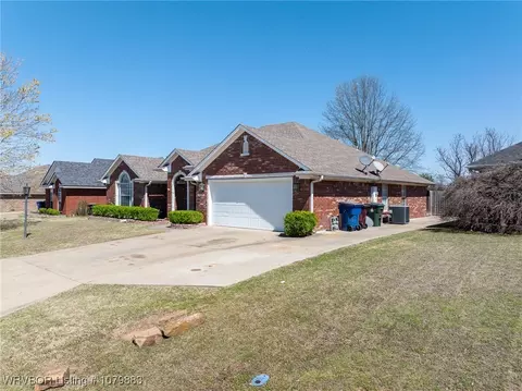 Exterior - 6905 Millennium Dr, Fort Smith, AR 72916 photo 3 of 14