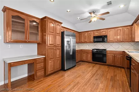 Kitchen - 6905 Millennium Dr, Fort Smith, AR 72916 photo 1 of 2