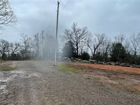 475056 E 1100, Muldrow, OK 74948