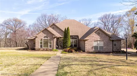 1808 River Overlook Loop, Van Buren, AR 72956