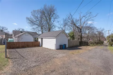 Exterior - 2215 R St, Fort Smith, AR 72901 photo 11 of 11