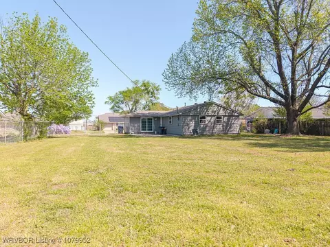 Exterior - 7724 Colony Ln, Fort Smith, AR 72908 photo 7 of 8