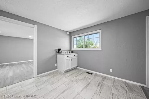 Entry Way - 7724 Colony Ln, Fort Smith, AR 72908 photo 1 of 1