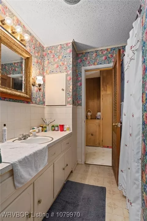 Bath - 421 N 47th St, Fort Smith, AR 72903 photo 5 of 6