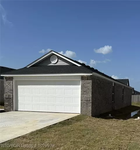 8907 Preston Wood Dr, Fort Smith, AR 72916
