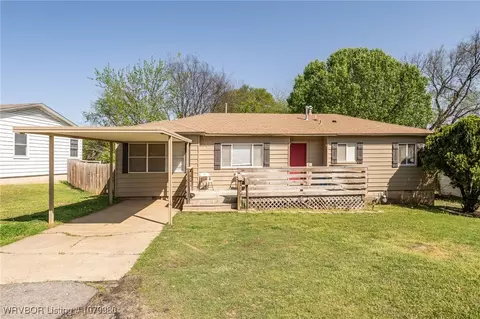 3007 S 18th St, Fort Smith, AR 72901