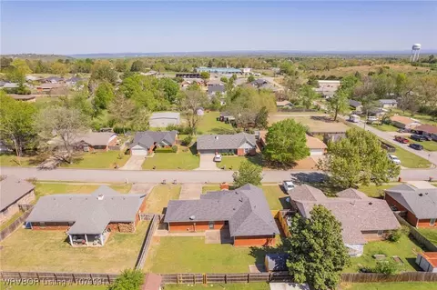 2205 Meadow Ln, Barling, AR 72923 photo 15