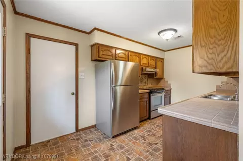 2205 Meadow Ln, Barling, AR 72923 photo 21