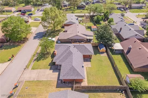 2205 Meadow Ln, Barling, AR 72923 photo 10