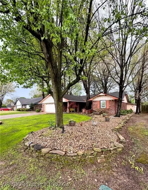 9704 Apple Gate Dr, Fort Smith, AR 72903 photo 2