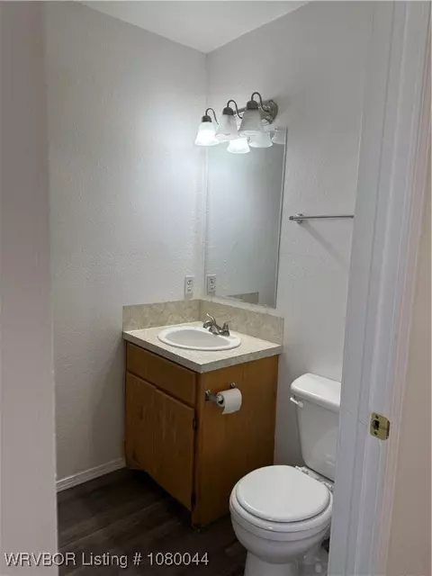 Bath - 200 E Scott Ave, Sallisaw, OK 74955 photo 2 of 2