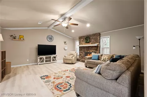 Living - 3100 Edinburgh Dr, Fort Smith, AR 72908 photo 2 of 2