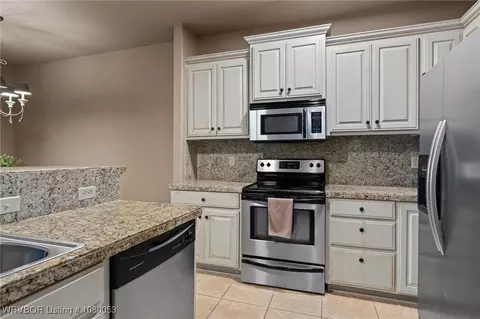 Kitchen - 5302 Labelle Ct, Fort Smith, AR 72903 photo 2 of 4