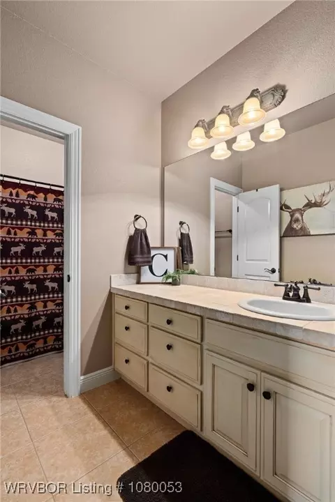 Bath - 5302 Labelle Ct, Fort Smith, AR 72903 photo 4 of 4