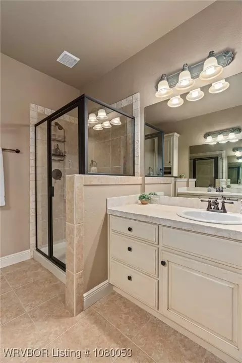 Bath - 5302 Labelle Ct, Fort Smith, AR 72903 photo 2 of 4