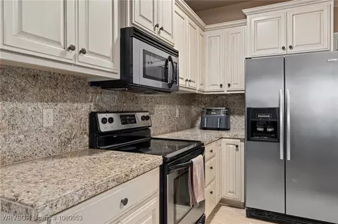 Kitchen - 5302 Labelle Ct, Fort Smith, AR 72903 photo 1 of 4